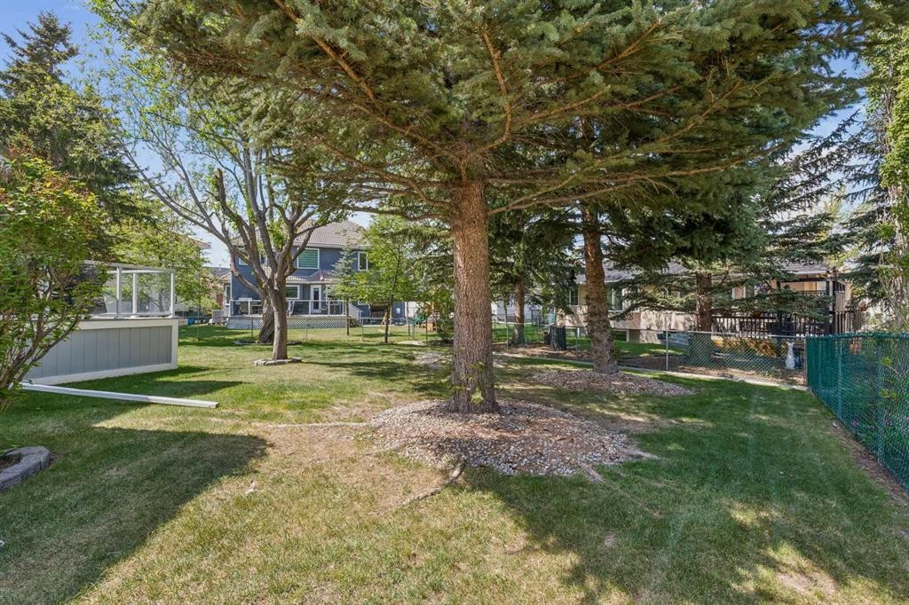 187 Hampshire Close Nw, Calgary, AB - Outdoor