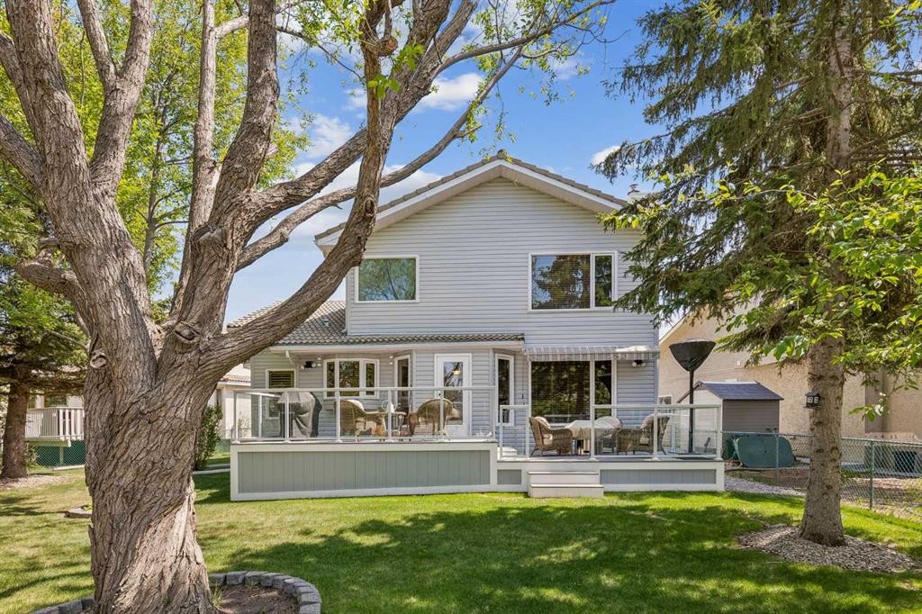 187 Hampshire Close Nw, Calgary, AB - Outdoor With Deck Patio Veranda