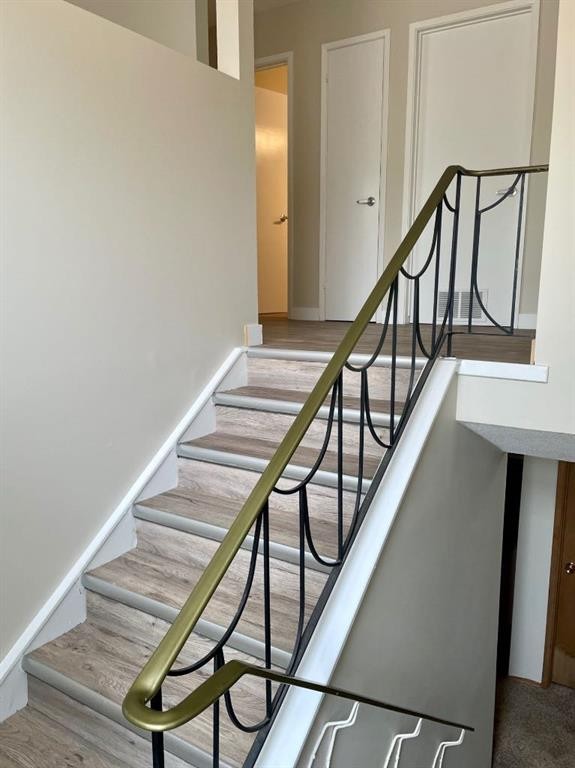 4824 Varsity Drive Nw, Calgary, AB - Indoor Photo Showing Other Room