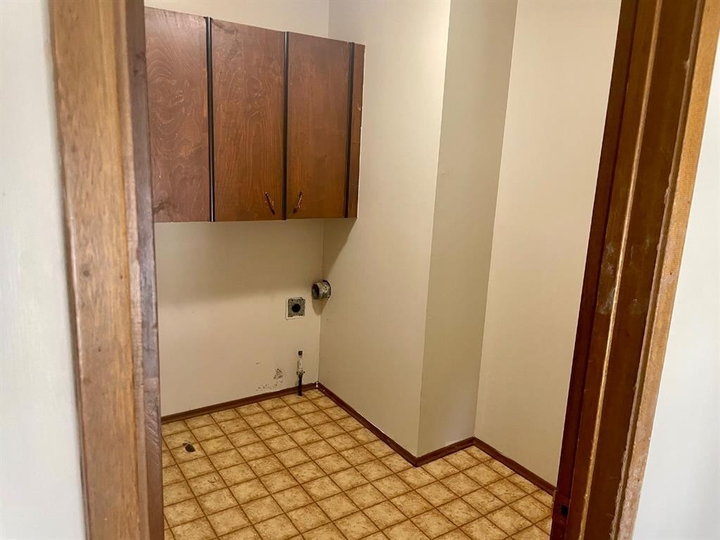 4824 Varsity Drive Nw, Calgary, AB - Indoor Photo Showing Other Room