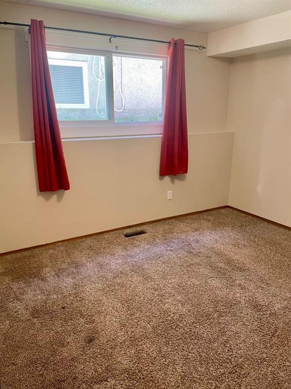 4824 Varsity Drive Nw, Calgary, AB - Indoor Photo Showing Other Room