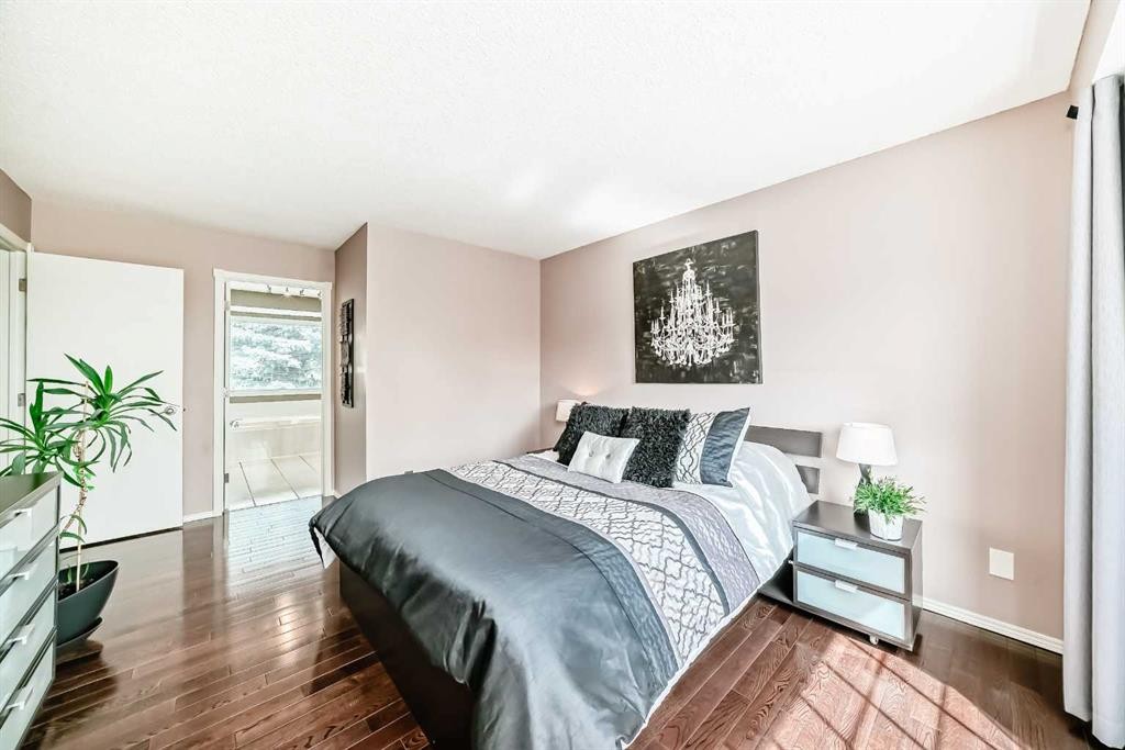 116 Shawnee Way Sw, Calgary, AB