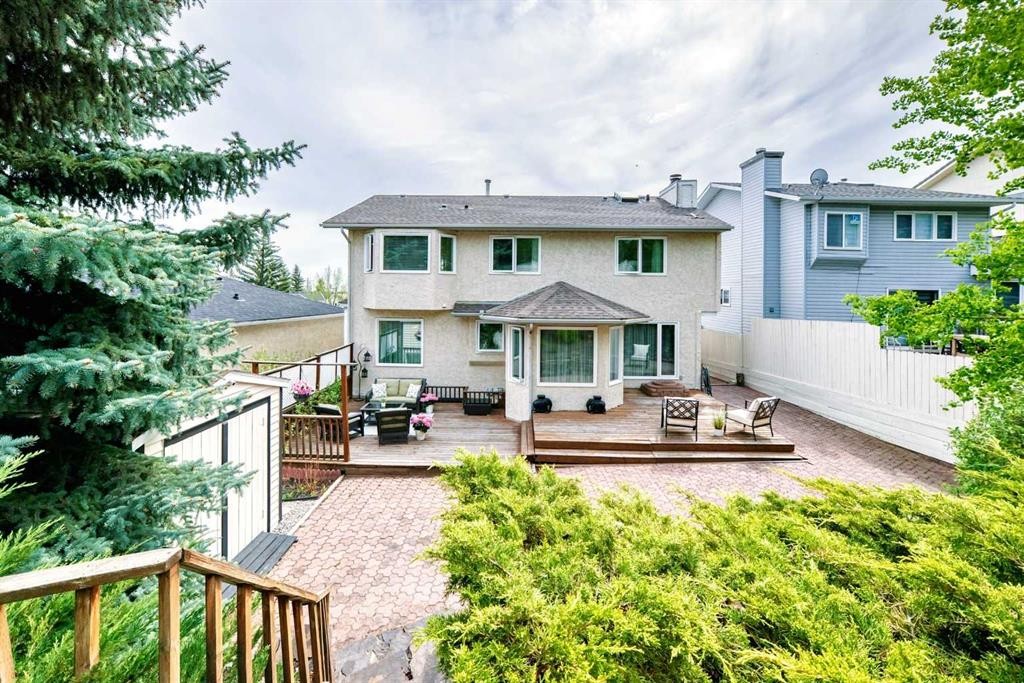 116 Shawnee Way Sw, Calgary, AB