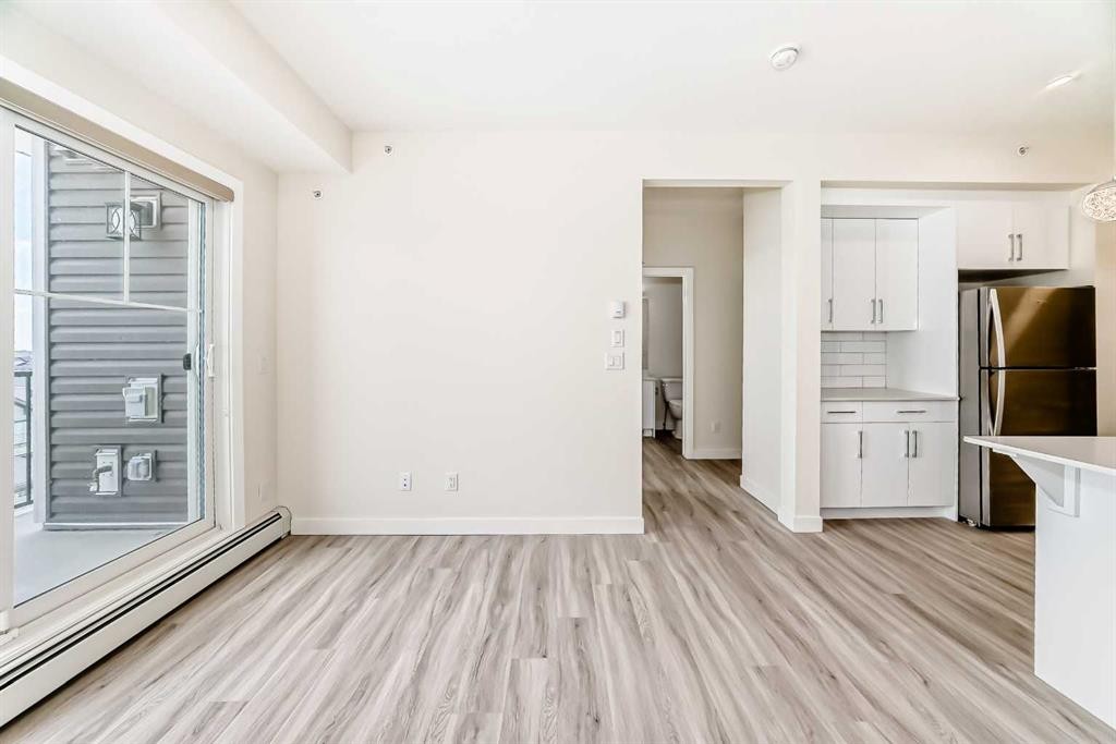 2406-15 Skyview Point Crescent, Calgary, AB - Indoor Photo Showing Kitchen
