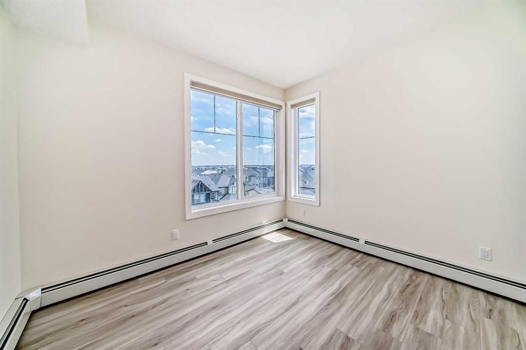 2406-15 Skyview Point Crescent, Calgary, AB - Indoor Photo Showing Other Room