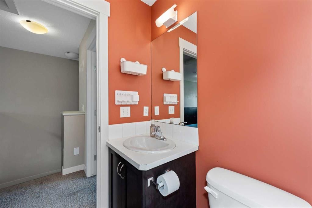 140 Cascades Pass, Chestermere, AB - Indoor Photo Showing Bathroom