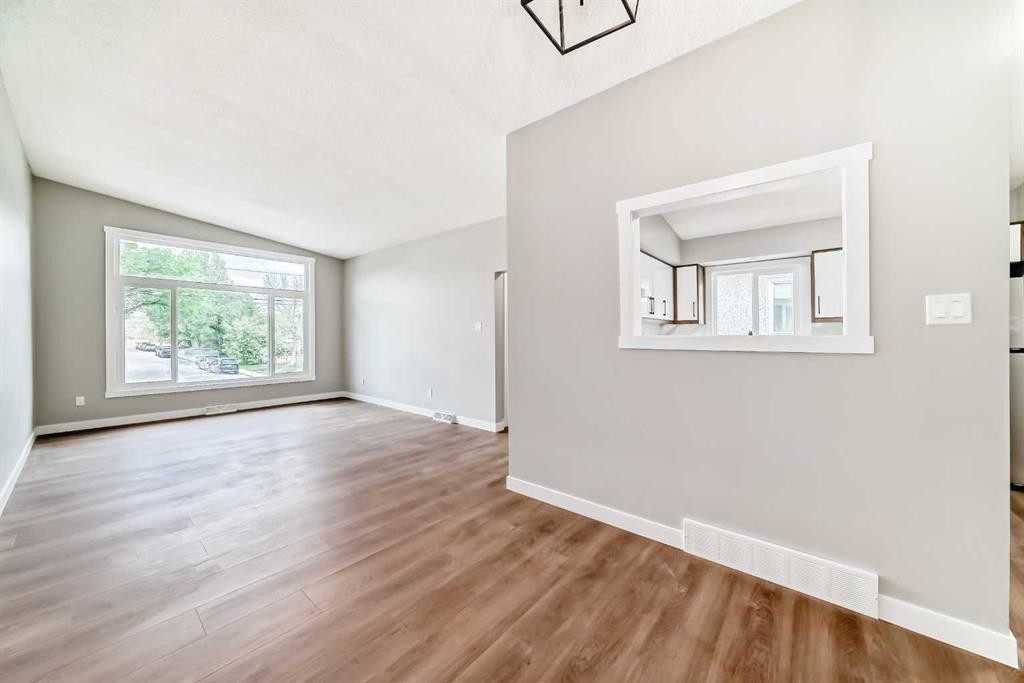 1635 24 Avenue Nw, Calgary, AB