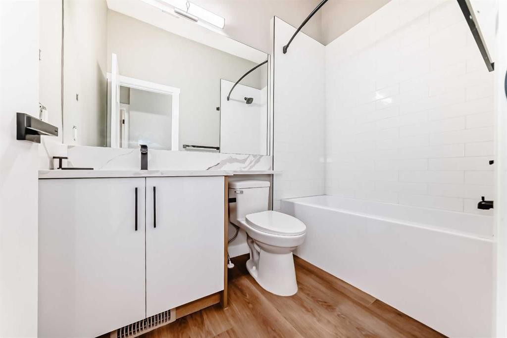 1635 24 Avenue Nw, Calgary, AB