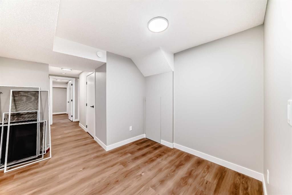 1635 24 Avenue Nw, Calgary, AB