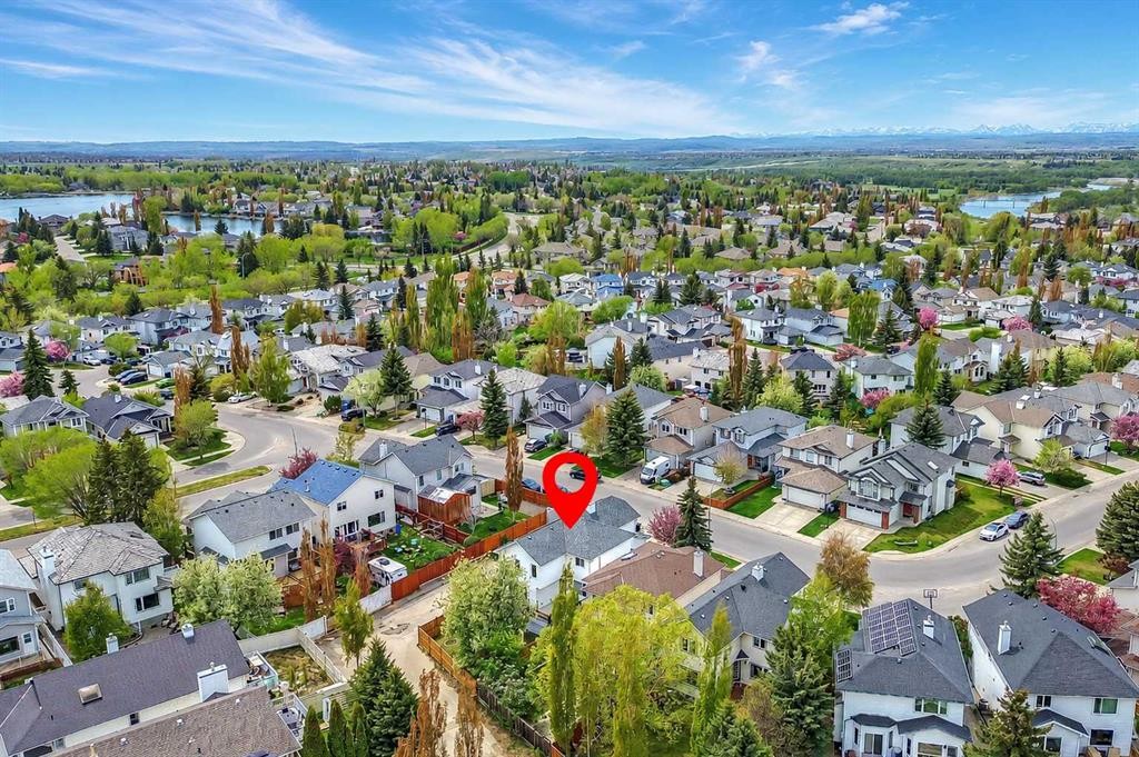 36 Mt Selkirk Close Se, Calgary, AB - Outdoor With View
