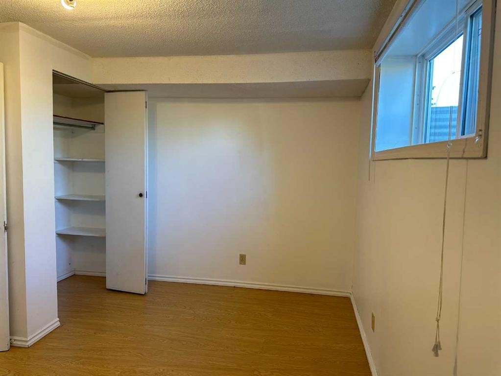 121 Huntford Close Ne, Calgary, AB - Indoor Photo Showing Other Room