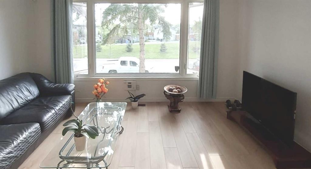 121 Huntford Close Ne, Calgary, AB - Indoor