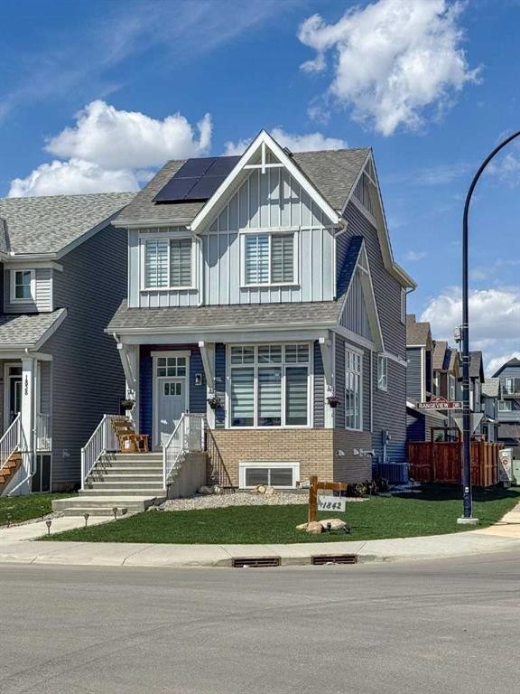 1842 Rangeview Drive Se, Calgary, AB - Outdoor With Facade