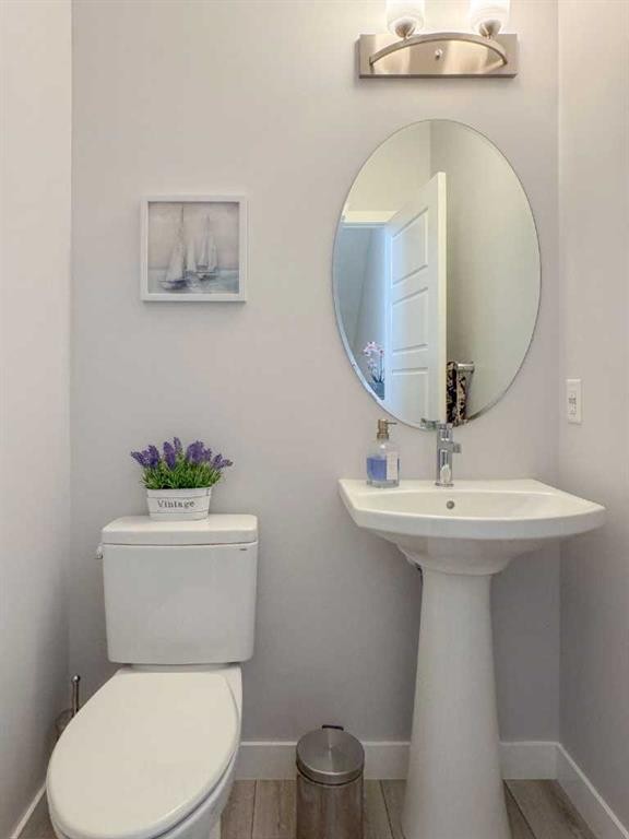 1842 Rangeview Drive Se, Calgary, AB - Indoor Photo Showing Bathroom