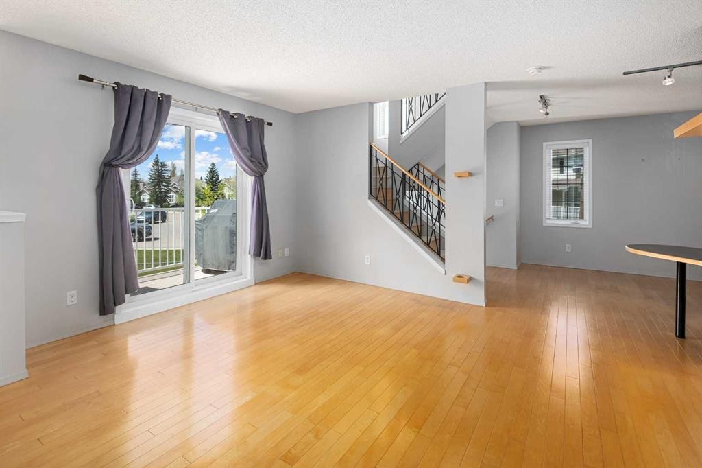 2504-7171 Coach Hill Road, Calgary, AB - Indoor
