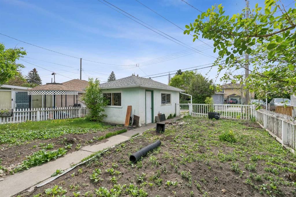 1228 Bantry Street Ne, Calgary, AB