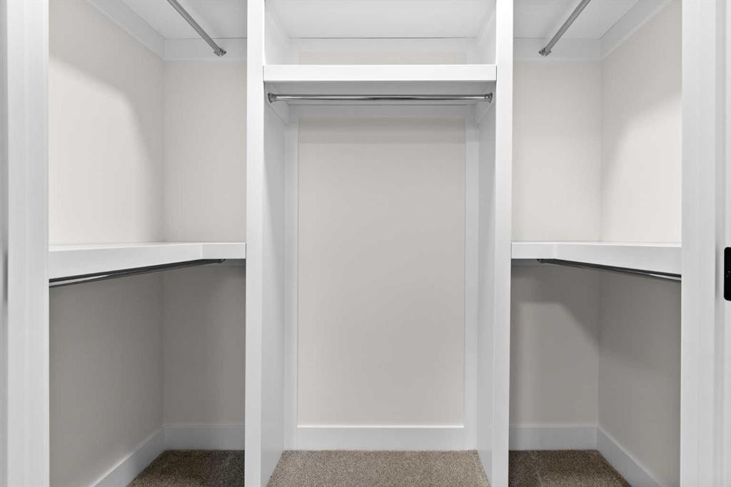 622 Mandalay Boulevard, Carstairs, AB - Indoor With Storage