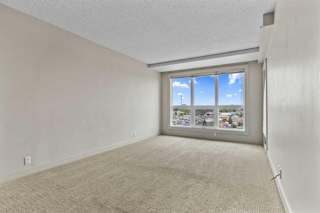 903-8710 Horton Road Sw, Calgary, AB - Indoor Photo Showing Other Room