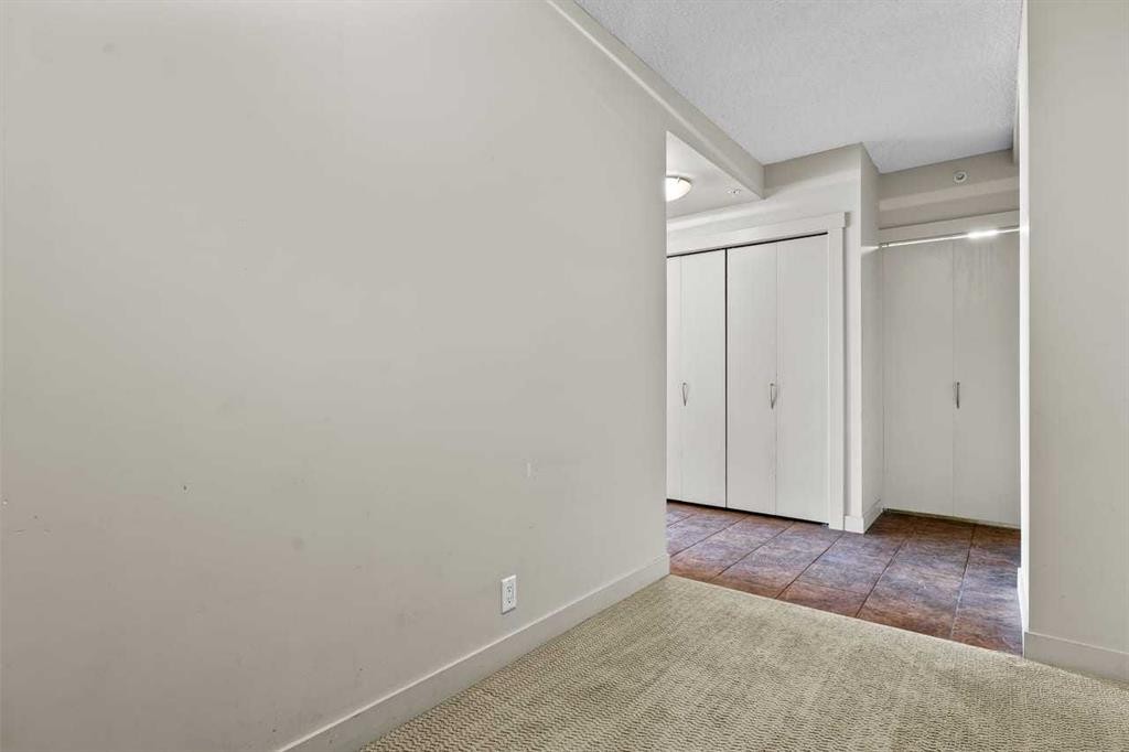 903-8710 Horton Road Sw, Calgary, AB - Indoor Photo Showing Other Room