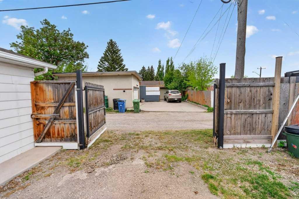 1632 Robson Crescent Se, Calgary, AB - Outdoor With Exterior