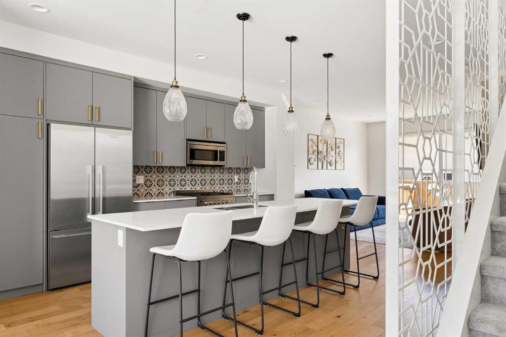 5406 21 Street Sw, Calgary, AB