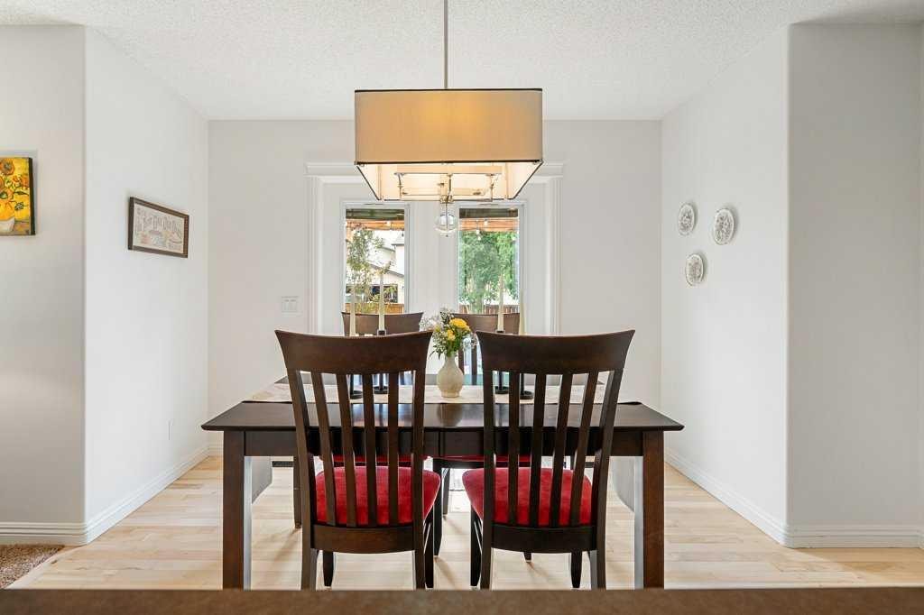 262 Autumn Circle Se, Calgary, AB