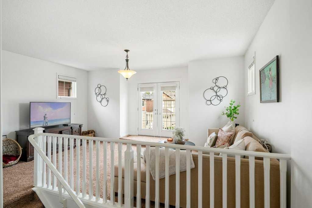 262 Autumn Circle Se, Calgary, AB