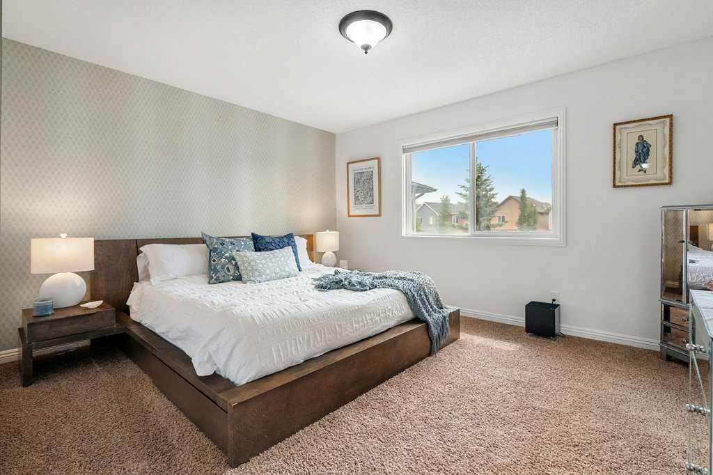 262 Autumn Circle Se, Calgary, AB