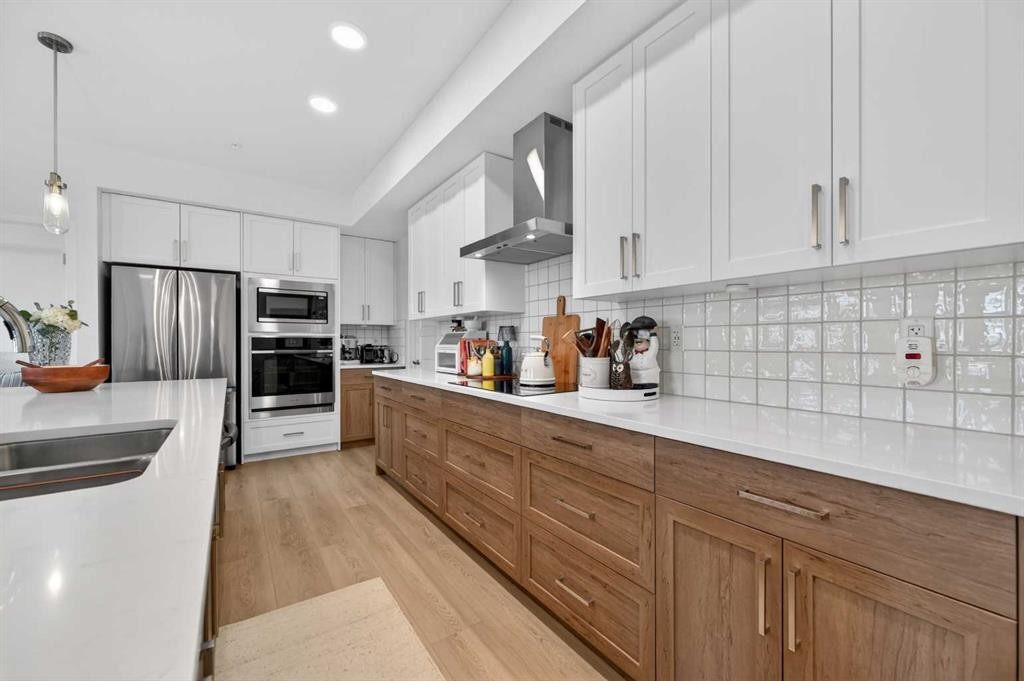 3208-20295 Seton Way Se, Calgary, AB - Indoor Photo Showing Kitchen With Stainless Steel Kitchen With Double Sink With Upgraded Kitchen