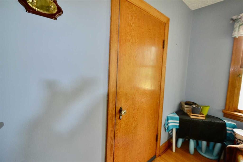 308 Walsh Avenue, Acme, AB - Indoor