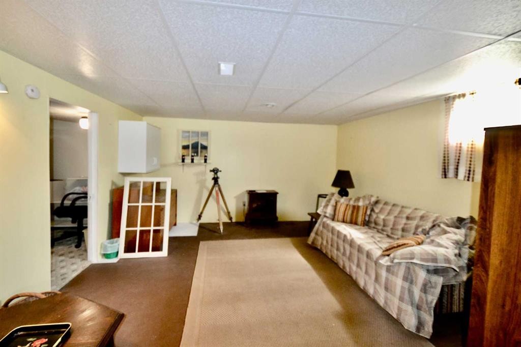 308 Walsh Avenue, Acme, AB - Indoor