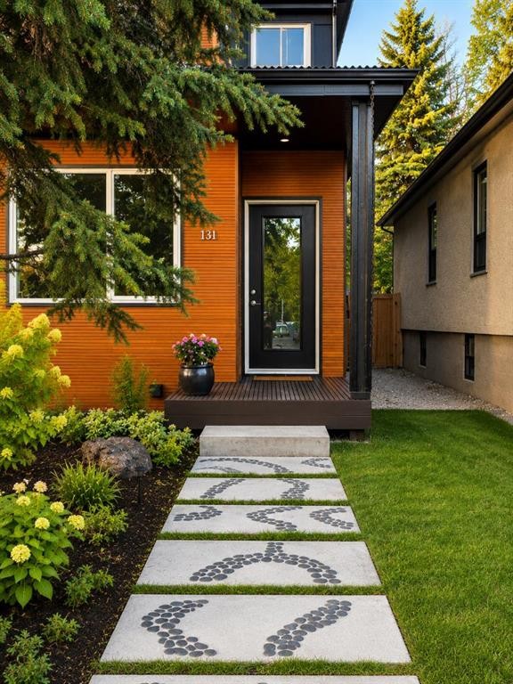 131 8 Avenue Ne, Calgary, AB - Outdoor