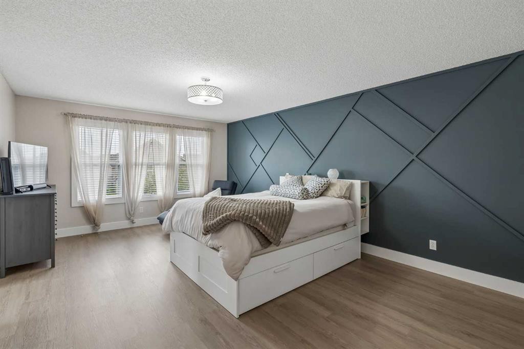 45 Mahogany Terrace Se, Calgary, AB - Indoor Photo Showing Bedroom