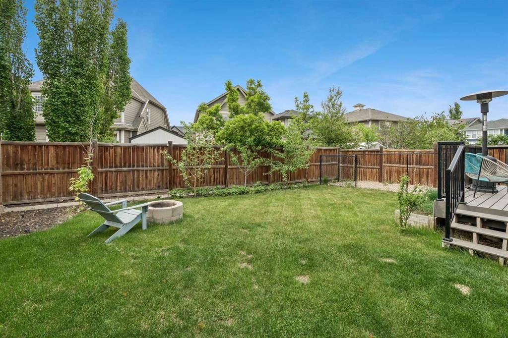 45 Mahogany Terrace Se, Calgary, AB - Outdoor With Backyard