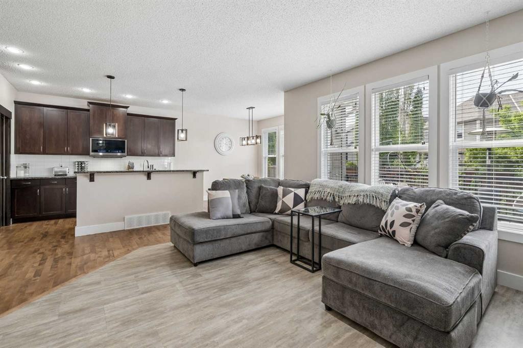 45 Mahogany Terrace Se, Calgary, AB - Indoor