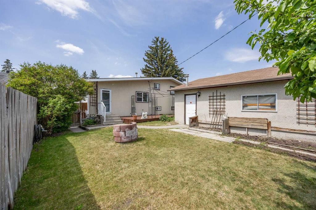 452 Manora Way Ne, Calgary, AB - Outdoor With Deck Patio Veranda