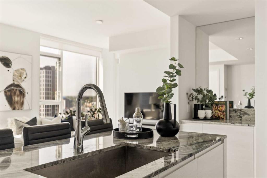 1808-310 12 Avenue Sw, Calgary, AB - Indoor
