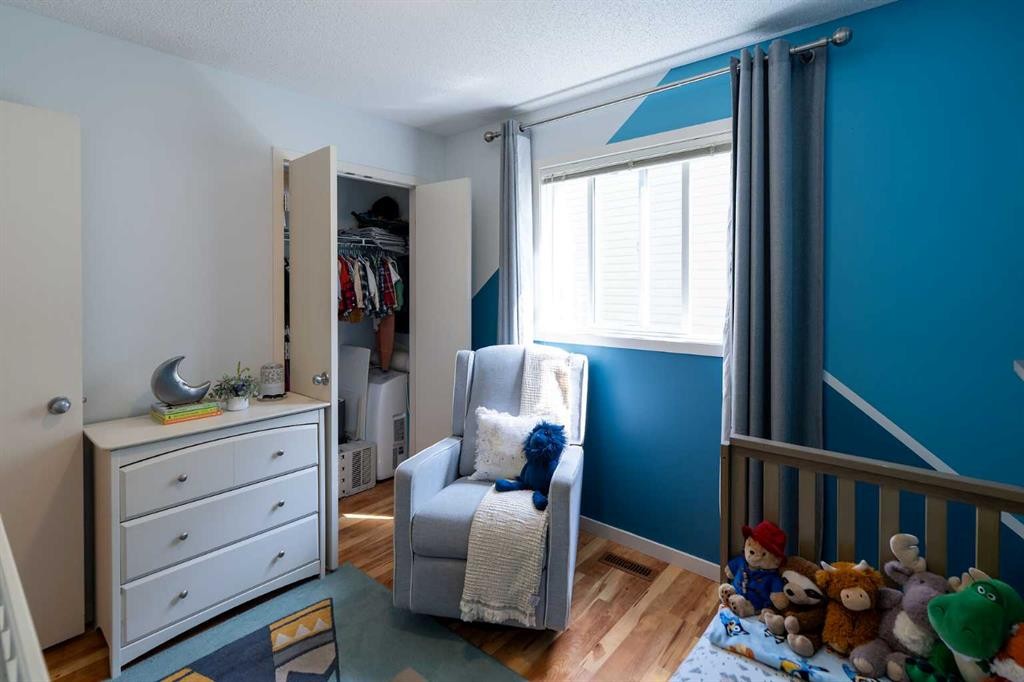 24 Copperpond Road Se, Calgary, AB - Indoor
