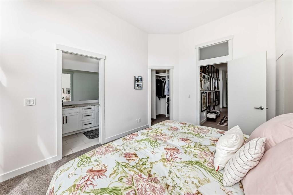 1048 Regal Crescent Ne, Calgary, AB - Indoor Photo Showing Bedroom