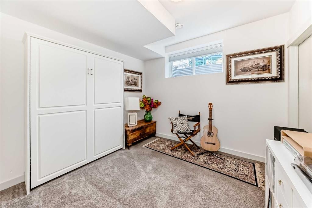 1048 Regal Crescent Ne, Calgary, AB - Indoor