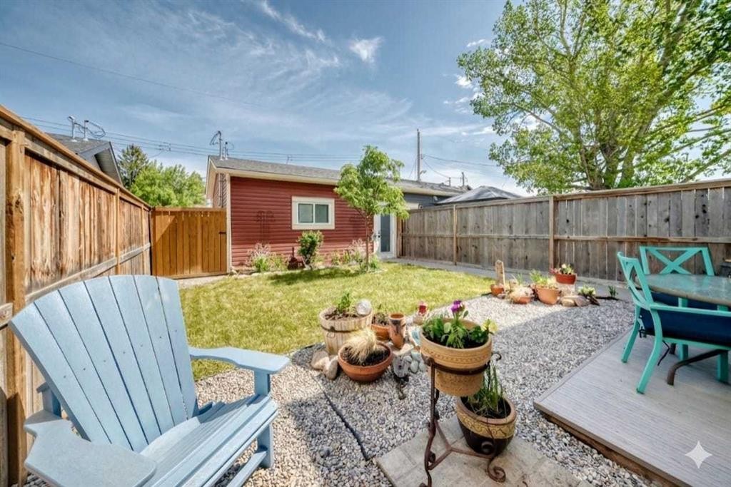 1048 Regal Crescent Ne, Calgary, AB - Outdoor With Deck Patio Veranda