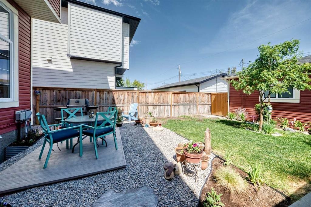1048 Regal Crescent Ne, Calgary, AB - Outdoor With Deck Patio Veranda
