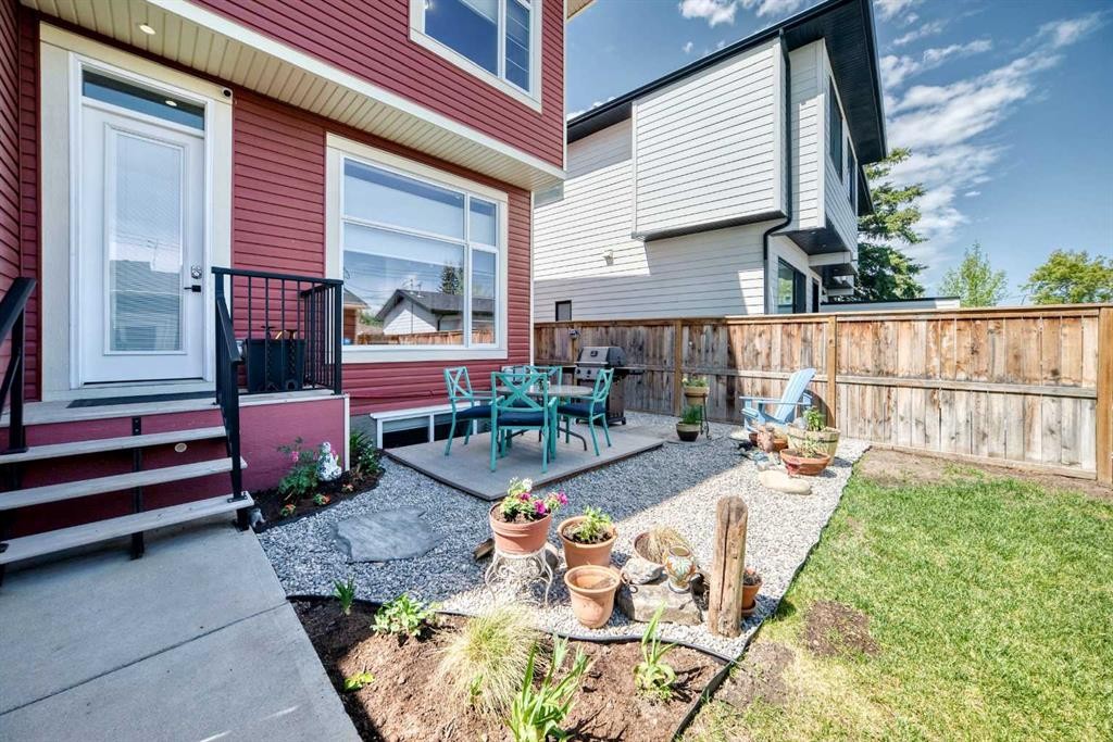 1048 Regal Crescent Ne, Calgary, AB - Outdoor With Deck Patio Veranda With Exterior