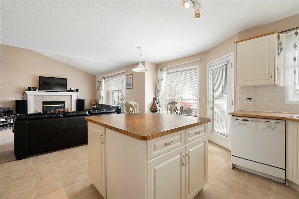 141 Arbour Stone Close Nw, Calgary, AB