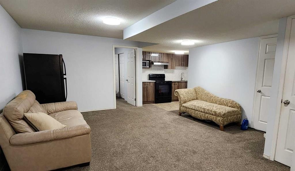 23 Taralake Road Ne, Calgary, AB - Indoor