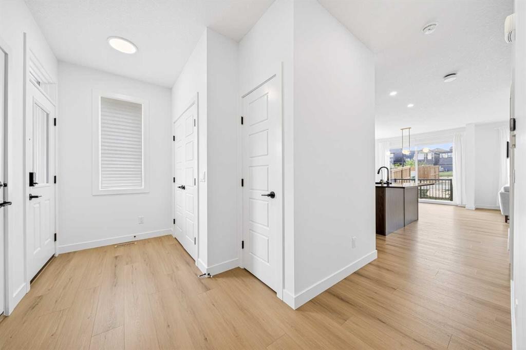 264 Edith Place Nw, Calgary, AB