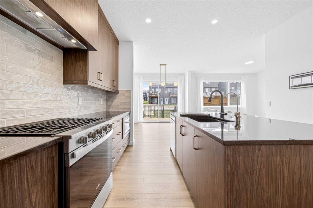 264 Edith Place Nw, Calgary, AB