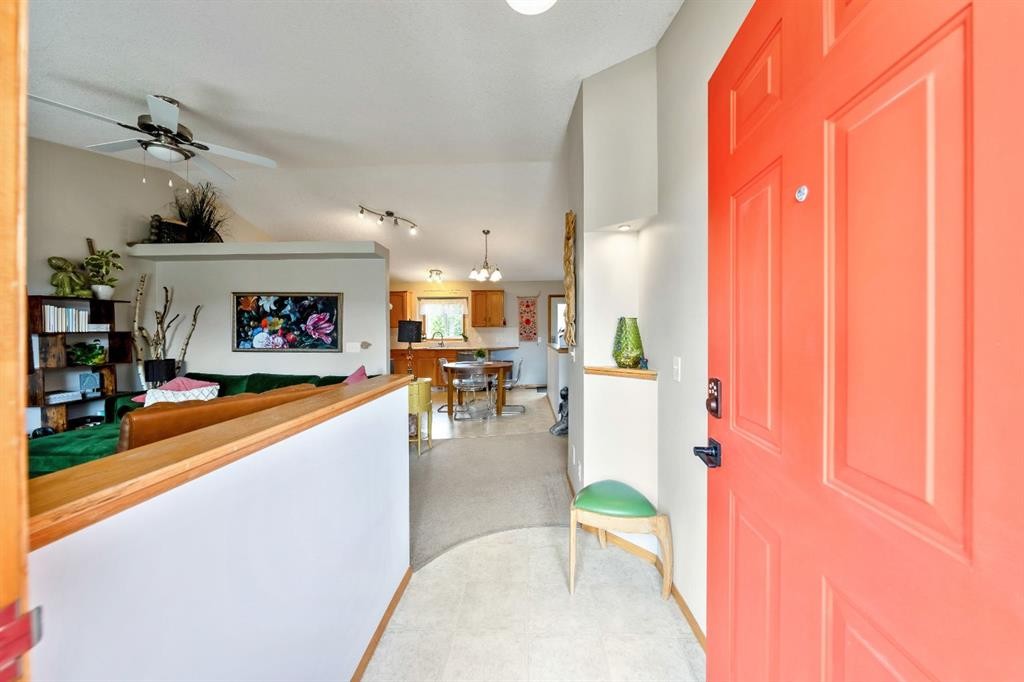 1721 Strathcona Place, Strathmore, AB - Indoor Photo Showing Other Room