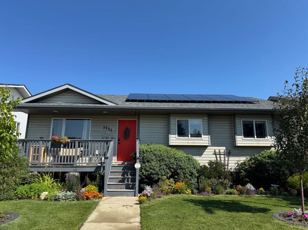 1721 Strathcona Place, Strathmore, AB - Outdoor With Deck Patio Veranda