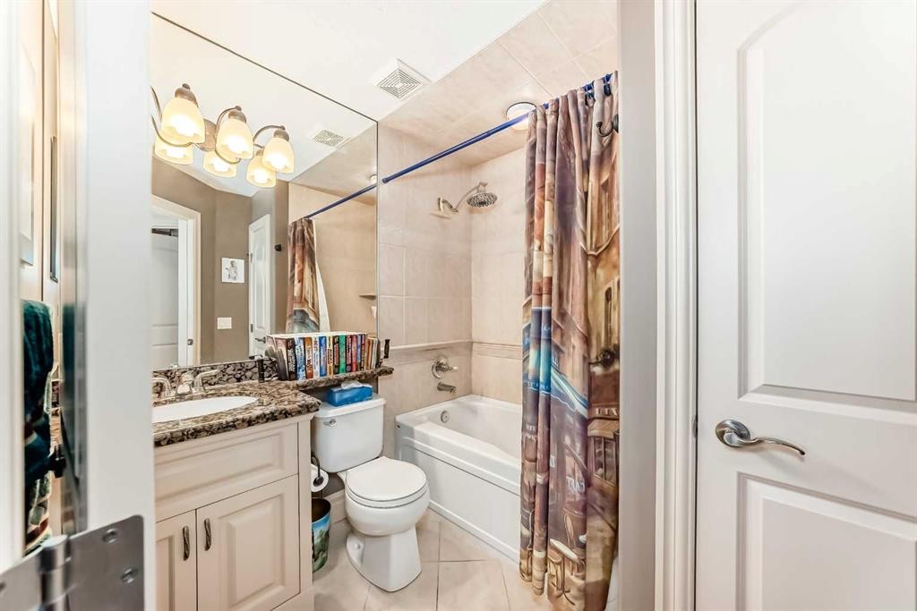 18 Royal Ridge Link Nw, Calgary, AB